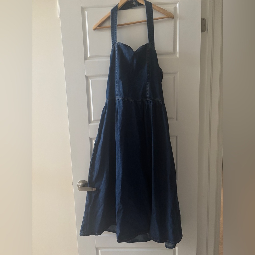 Navy Halter-Style Midi Dress with Flared Skirt